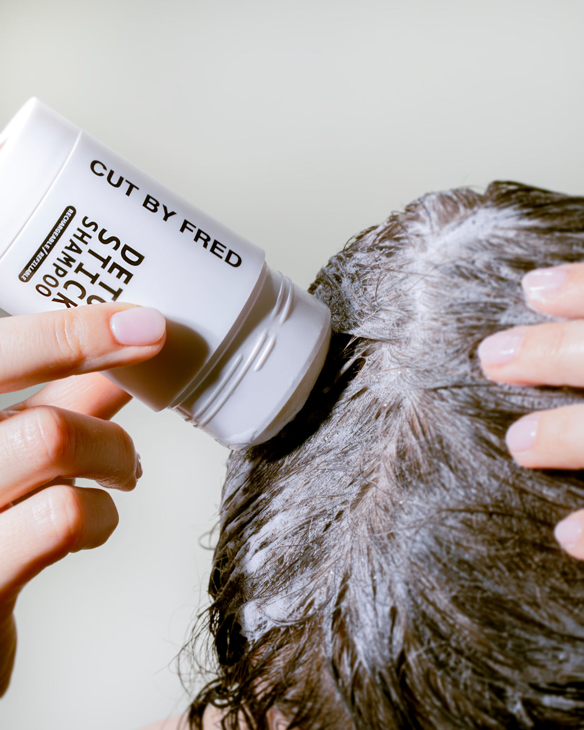 Detox stick shampoo