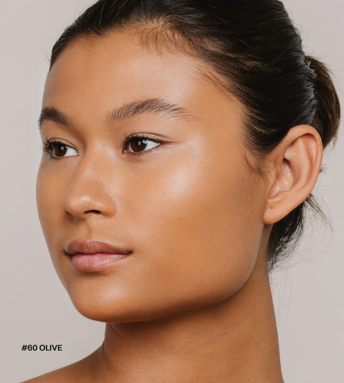 Fond de teint éclat SPF20 SKIN EQUAL #60 OLIVE